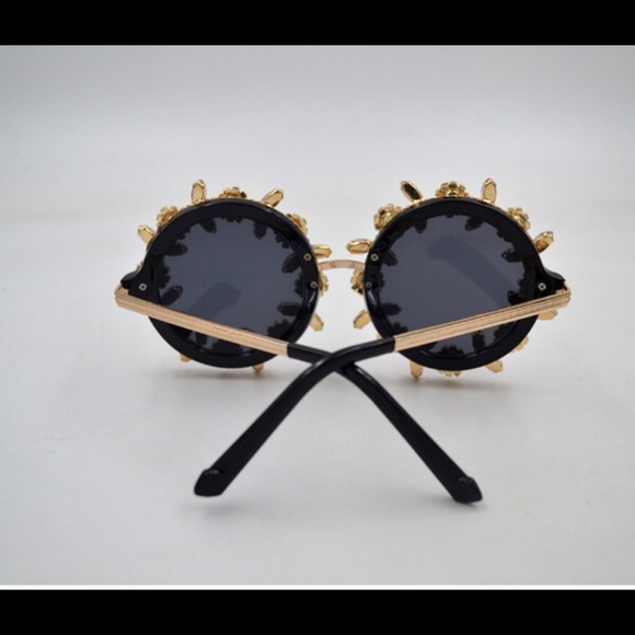 Swarovski crystal sunglasses hand made + hand set - Picture 4 of 4